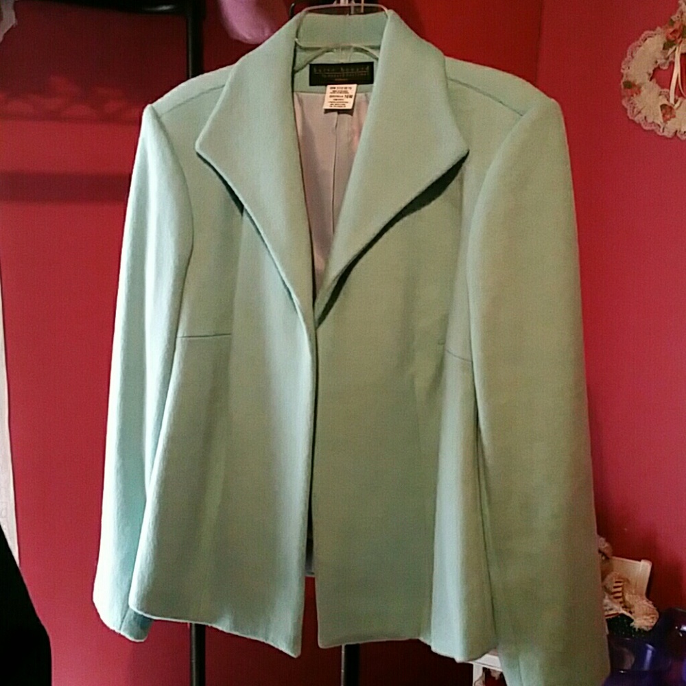 Lovely Harve' Benard Wool Blend Blazer